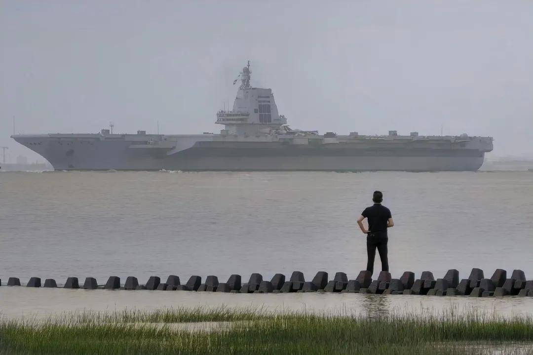 马院士8年前预言成真!福建舰电磁弹射歼-35成功,领先美国多少?